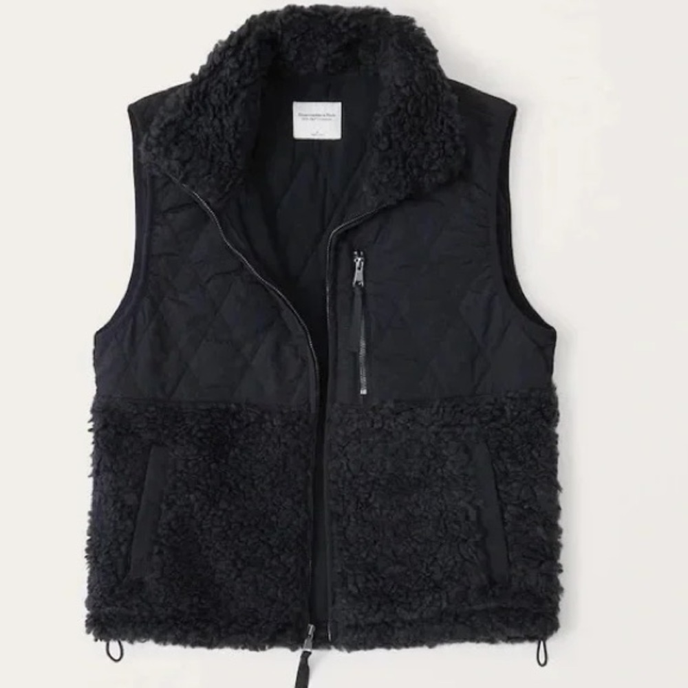 Abercrombie & Fitch Cropped Sherpa Vest